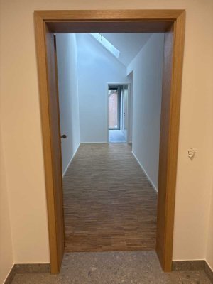 Exklusive 79m2 Wohnung inkl. Küche  und TG-Stellplatz von privat, provisionsfrei