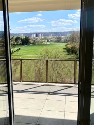 Einzug ab September möglich. Helle 4 Zimmer-Neubau-ETW.