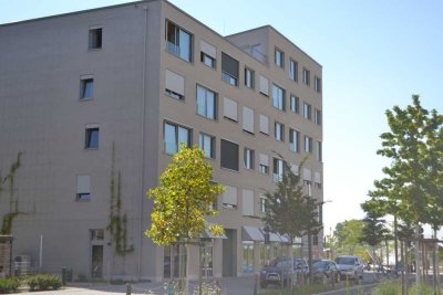 Wunderschönes WG-Zimmer mit Dusche,  Wintergarten, Gemeinschaftsraum  und  Einbauküche