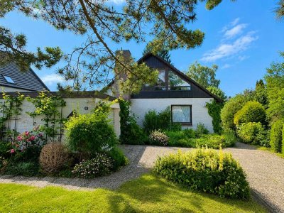 Ein Zuhause mit Charakter – Architektenhaus auf sonnigem Traumgrundstück in Hamburg-Meiendorf