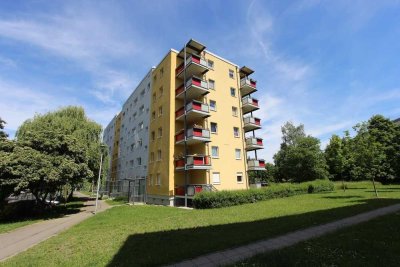 Charmante 2-Zimmer-Wohnung mit kleinem Garten in Gera-Lusan!