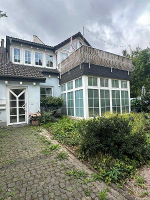 Ansprechende 2,5-Zimmer-EG-Wohnung mit Einbauküche in Fulda, Frauenberglage