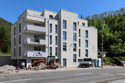 Neubau Erstbezug! Energieeffiziente 4 ZKB-Wohnung m. Aufzug, Loggia, EBK, G-Bad u. Garage in Bad Ems