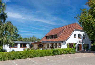 Traditionsreicher Gastronomiebetrieb mit Ferienhaus in bester Lage vom Nordseebad Burhave