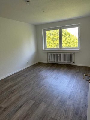 Kernsanierte schöne 2-Zimmer Wohnung