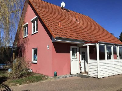 Vermietetes Einfamilienhaus in der Uckermark - solide Kapitalanlage mit 2.079 m² Grundstück