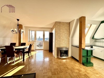 SONNIG &amp; RUHIG: Geräumige 2-Zimmer-Wohnung mit überdachtem Balkon und Carport