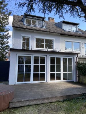 Schönes 5-Zimmer-Reihenendhaus mit gehobener Innenausstattung und EBK in München Trudering