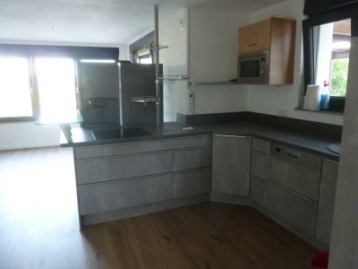 Großzügige 2-Zi-Wohnung mit EBK in Obernburg am Main