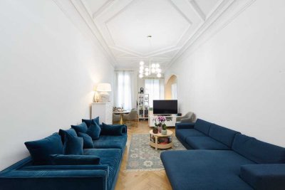 Wunderschöner Altbau mit 3,5 m Deckenhöhe & Fischgrätparkett