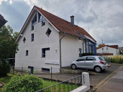 Vollmöblierte 2-Zimmer-Whg. mit Balkon, Gartennutzung und Carport in Bergisch Gladbach - Sand