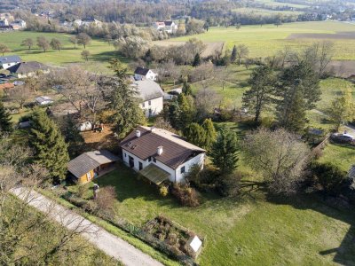 Ein Flecken Erde, den es kaum noch gibt: 1.879 m² Naturparadies mit Pool, Brunnen &amp; Weitblick