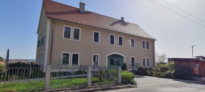 Barrierefreie 2-Zimmer-Erdgeschosswohnung mit EBK, Kamin, Terrasse und Garten in Meißen-Zaschendorf