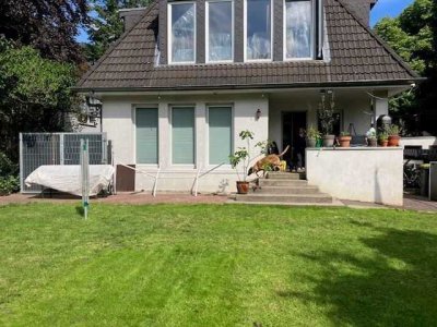Angermeyer Immobilien seit 30 Jahren: 21.600€ NK-Miete! Ebenerdig, modern, Grdst.=alleine, EG im ZFH
