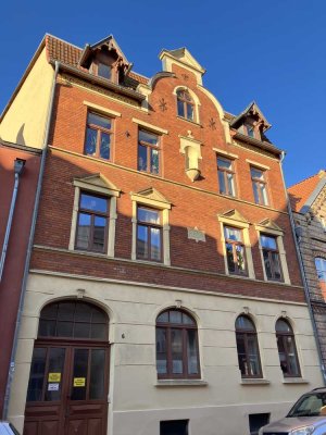 Attraktive 2-Zimmer-Wohnung mit Aufzug & Balkon in bester Altstadtlage von Wismar