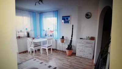 Moderne 1,5 Zimmer, Kn.B ,Balkon, Einbauküche ,TG, in Lechhausen,auch für Studenten,top Lage,s.ruhi