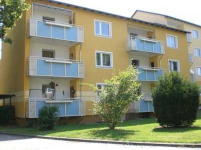 + 3 Zimmer mit Balkon +