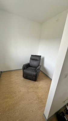 Nur für Senioren/Rentner! Helle und sonnige 1-Zimmer-Wohnung in Saalfeld/Saale
