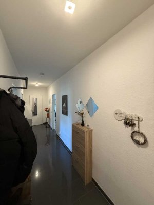 Helle 2-Zimmer-Wohnung mit Balkon in Henstedt-Ulzburg