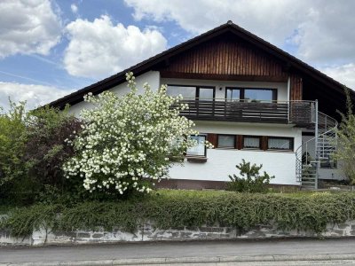 Einfamilienhaus mit mögl. Einliegerwohnung, 198 m² Wfl., 720 m² Grundstück, sehr ruhig gelegen in Le