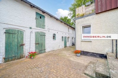 IMMOBERLIN.DE - Behagliches Ein-/Zweifamilienhaus in harmonischer Lage im Ortskern