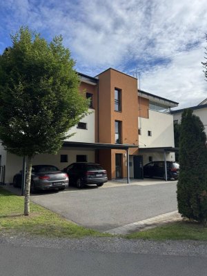 Top Familienwohnung im Erdgeschoß mit großer Terrasse und Garten in ruhiger Lage