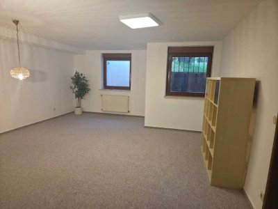 Renovierte 2-Zimmer-Souterrainwohnung – ruhig & bezugsfertig