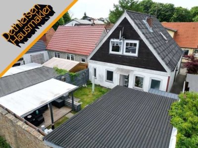 Teilmodernisiertes Einfamilienhaus mit pflegeleichtem Grundstück in Heide/Mitte, ca. 400 m zum Heide