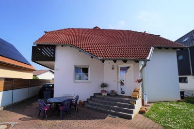 Fast neuwertiges Einfamilienhaus in Maxdorf mit Terrasse und Garten