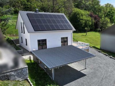 Modernes Einfamilienhaus (Neubau-Erstbezug) auf schönem Grundstück in Coburg-Süd, sofort verfügbar!