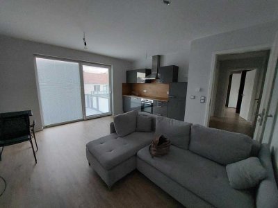 Attraktive Penthouse-Wohnung mit gehobener Innenausstattung mit Balkon und Einbauküche in Fulda