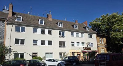 Bezaubernd und gemütlich: 3 Zi. Dachgeschosswohnung mit Blick auf den Venusberg !