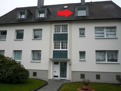 Helle, schöne 2,5-Zimmer-DG-Wohnung in Bochum Wiemelhausen / Brenschede im gepfl. 6-Familienhaus