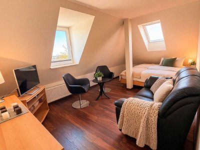 Repräsentative Villa auf sonnigem Eckgrundstück in Dresden-Weixdorf