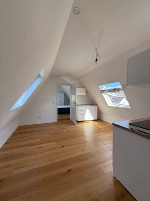 Modern & Elegant: Teilmöblierte 2-Zimmer-Dachwohnung in Koblenz-Wallersheim