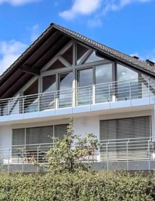 Wunderschöne helle großzügige Wohnung mit Weitblick