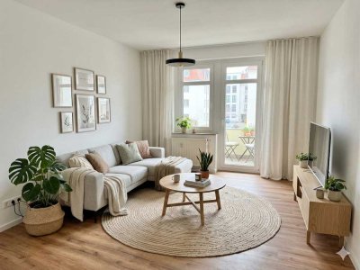 Erstbezug nach kompletter Modernisierung! 3-Zimmer-Wohnung! Balkon! Tageslichtbad! Bezugsfrei!