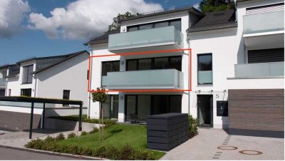 Wohntraum mit Fernblick! Große 4 Zimmerwohnung mit Einbauküche und Aufzug im Erstbezug