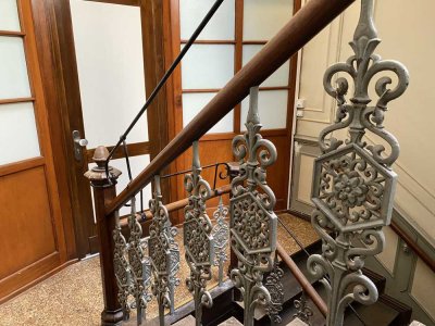 Aufwendige Stuckdecken! - Altbaucharme trifft Modernes - Erstbezug nach Sanierung: 3-Zimmer Wohnung