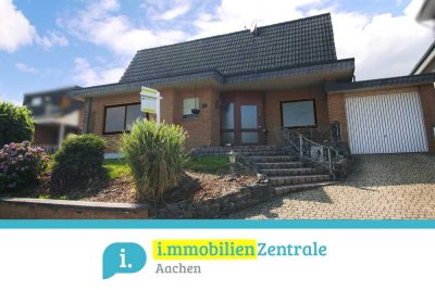 Freistehendes Raumwunder: Familienidylle in ruhiger Lage von Langerwehe-Heistern