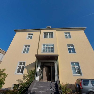 Wohnen mit Charme und viel Platz!