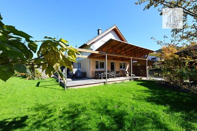 Gartentraum! Neuwertiges Einfamilienhaus mit tollem Garten in idyllischer Lage