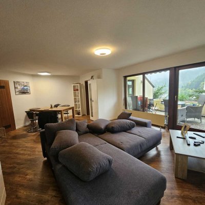 ***Helle 3 Zimmer Wohnung mit 2 Terrassen am Schloss Neuenbürg***