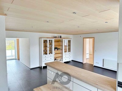 Gepflegte 3,5-Zimmer-Wohnung mit Einbauküche, großer Terrasse & Stellplatz in Herrenberg