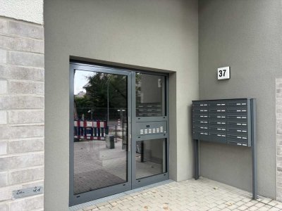Erstbezug einer lichtdurchfluteten gut geschnittenen Dreizimmerwohnung