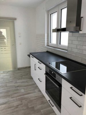 Exklusive, geräumige 2-Zimmer-Wohnung mit Balkon und Terrasse und Einbauküche in Braunschweig