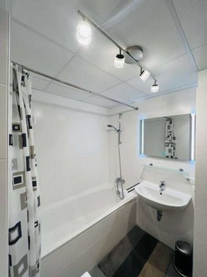 Exklusive, modernisierte 1,5-Zimmer-Wohnung mit Balkon und Einbauküche in Kißlegg