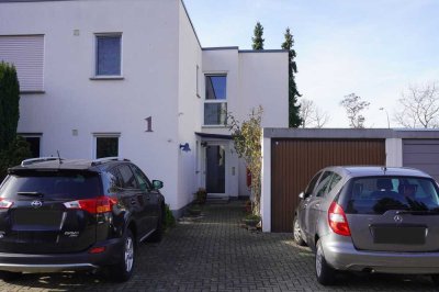 2-Zimmer-Erdgeschosswohnung mit Balkon und Stellplatz