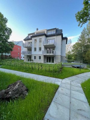 Hochwertige 4-Zimmer-Wohnung mit Südwest-Balkon, Aufzug & Tiefgarage in Dresden-Bühlau