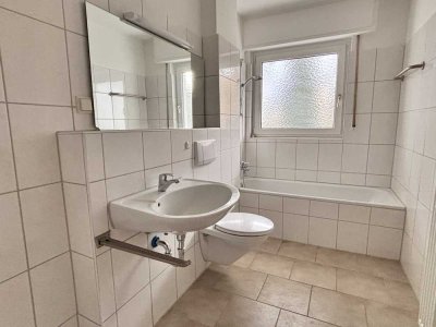 Schicke 3-Zimmer-Wohnung mit großem Balkon - ab sofort verfügbar!